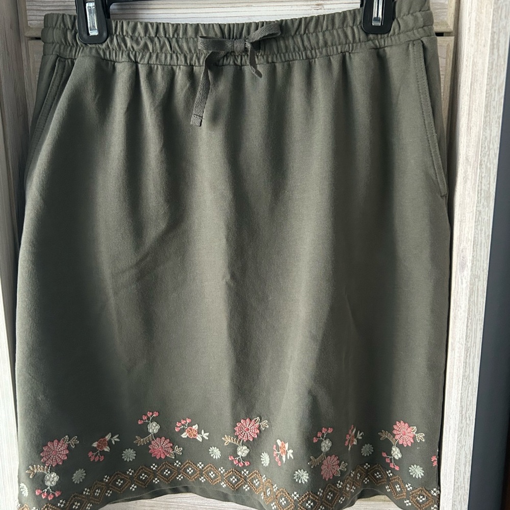 JJill XSP Floral Embroidered moss greenSkirt